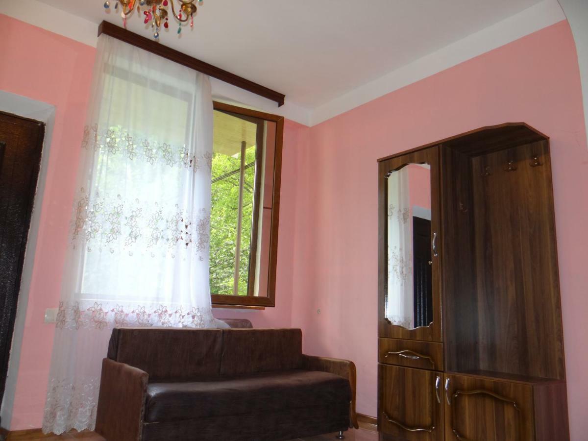 Hotel Dalko Bordžomi Exteriér fotografie